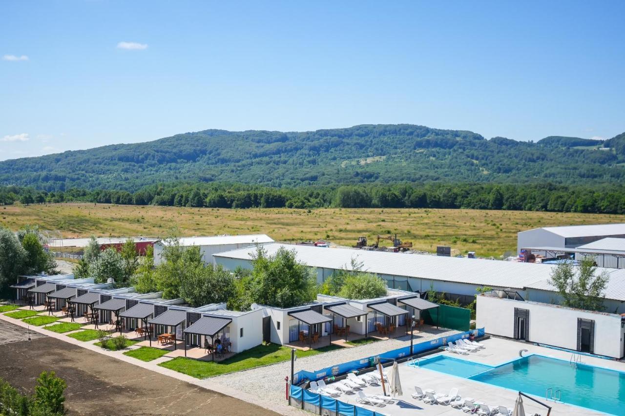 Bungalowuri "Doi Cocosi " Villa Horezu Exteriör bild