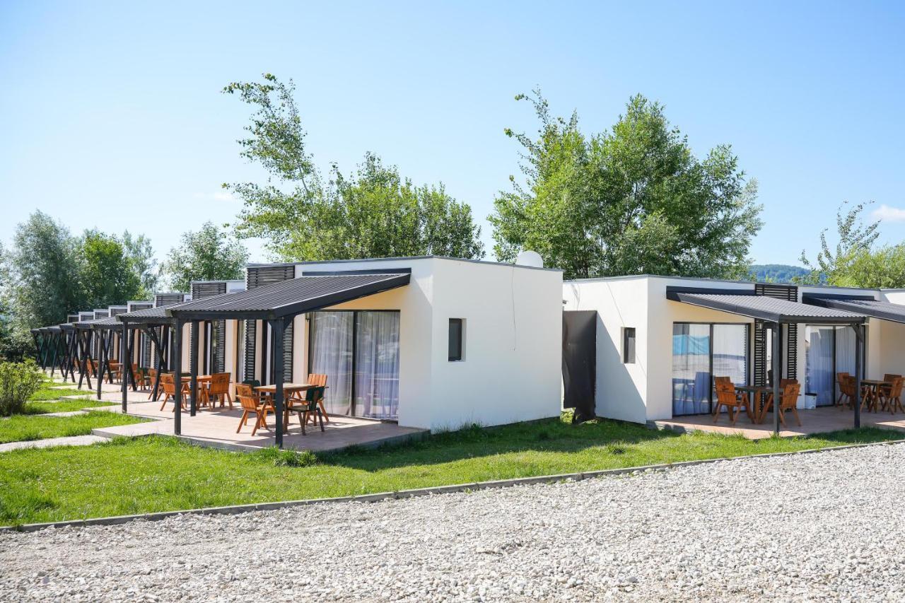 Bungalowuri "Doi Cocosi " Villa Horezu Exteriör bild