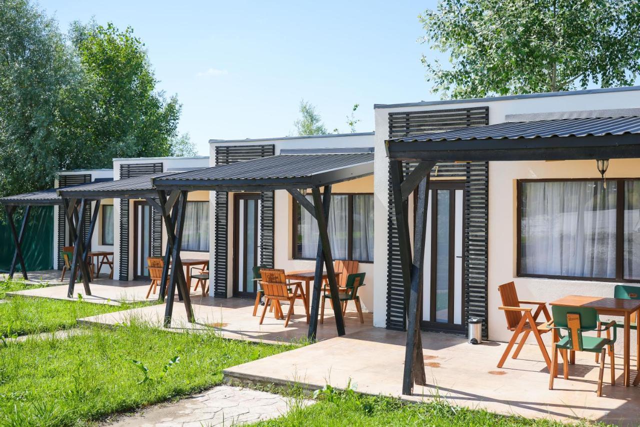 Bungalowuri "Doi Cocosi " Villa Horezu Exteriör bild