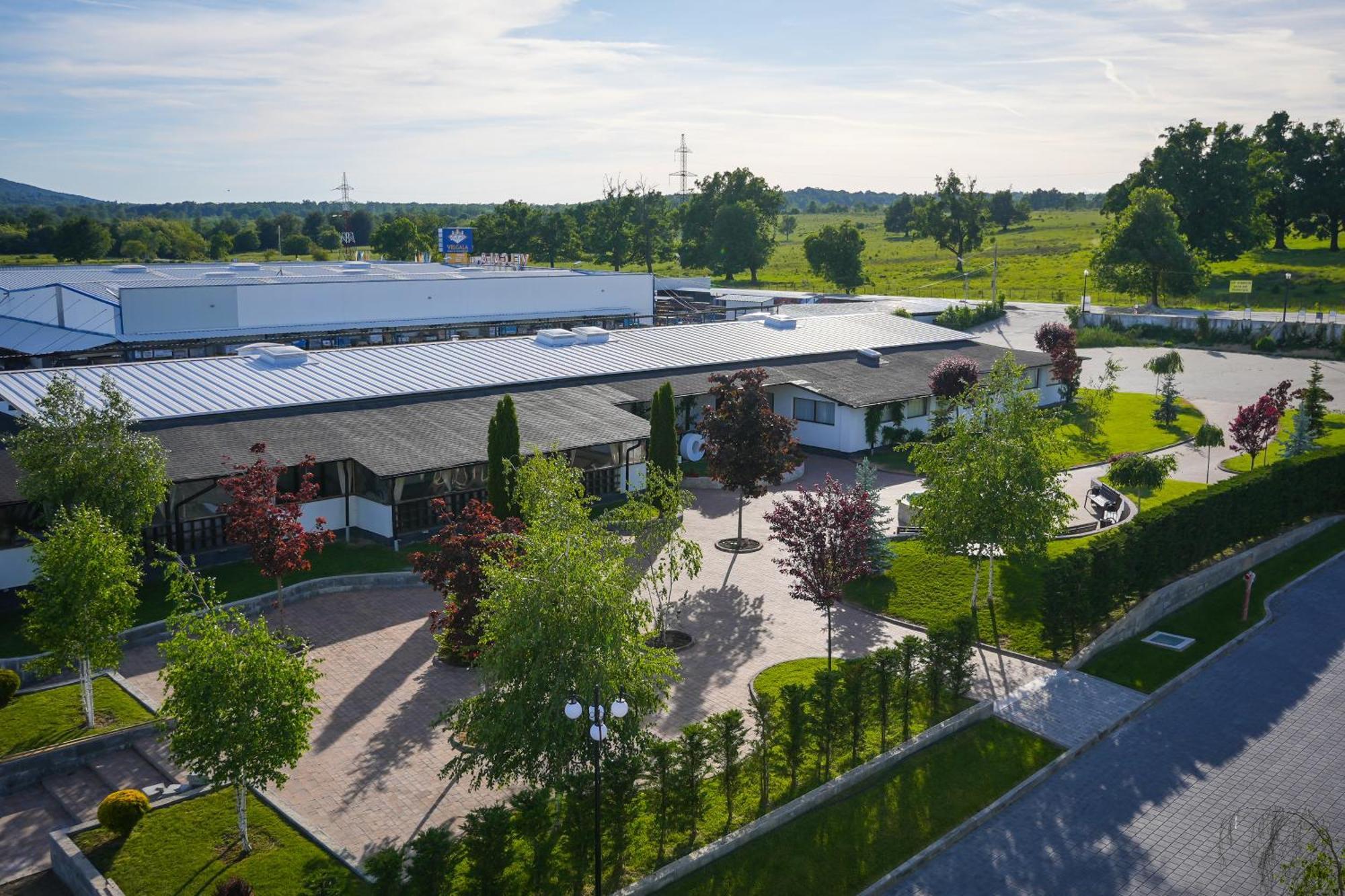 Bungalowuri "Doi Cocosi " Villa Horezu Exteriör bild